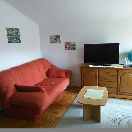 Apartment Una